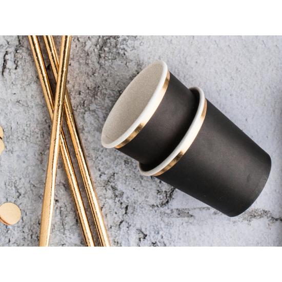 6 vasos negros con borde dorado de papel - New Year’s Eve Collection 6 vasos negros con borde dorado de papel - New Year’s Eve Collection