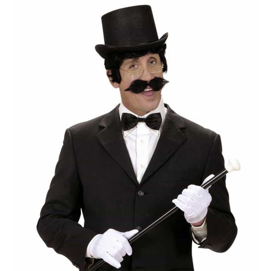 Bigote de Caballero Época. Bigote de Caballero Época.