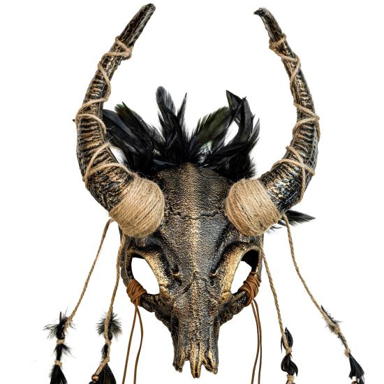 Máscara Calavera de Toro Chamán con Plumas Máscara Calavera de Toro Chamán con Plumas